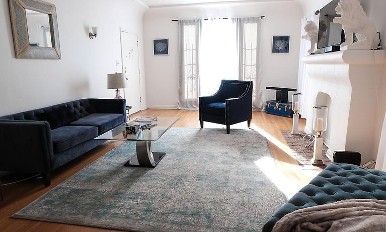 Apartment Historic Two Bedroom Los Angeles Ca